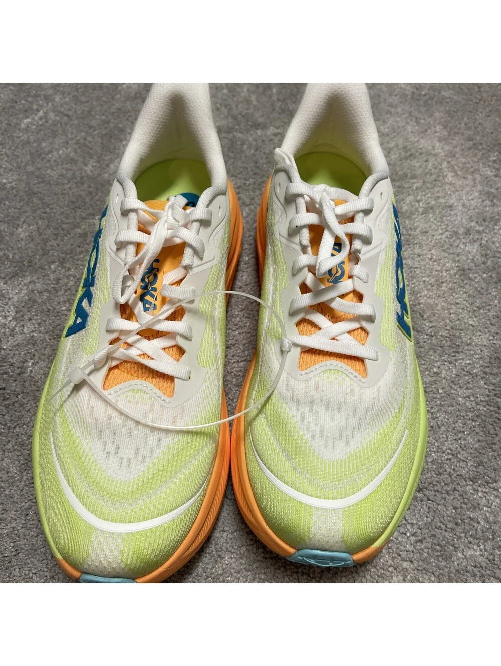 Hoka One One hoka one